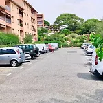 Un Coin De Paradis 2 Ou 4 Personnes Refait A Neuf Apartman Sainte-Maxime