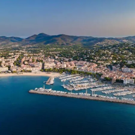 Un Coin De Paradis 2 Ou 4 Personnes Refait A Neuf Apartman Sainte-Maxime